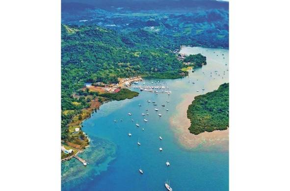 El sitio es famoso por su belleza natural y está registrado por la Autoridad Marítima de Panamá.