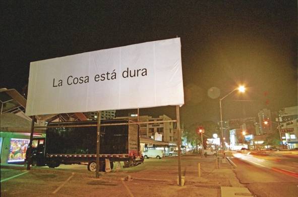La cosa está dura (2003), obra de Gustavo Araujo