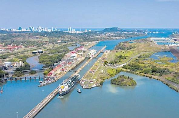 El Canal de Panamá registró ganancias por $2,297 millones entre enero y agosto de este año.