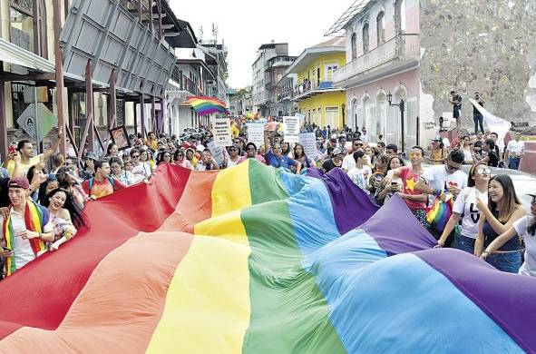 Marcha del orgullo gay, la primera se efectuó en 2005 y contó con 100 participantes, desde entonces se realiza cada año en Panamá