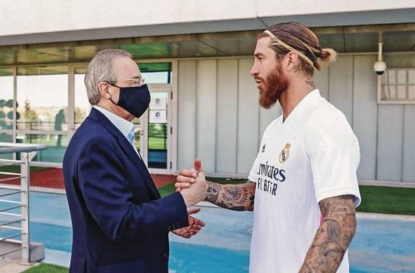 Hoy por hoy, las posiciones entre Sergio Ramos y el Real Madrid no podrían estar más alejadas.