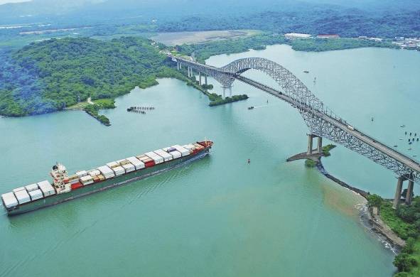 El puente de las Américas muestra la entrada al Canal del Panamá por el Pácífico.