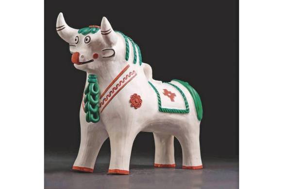 Las piezas de cerámica son una expresión cultural peruana.