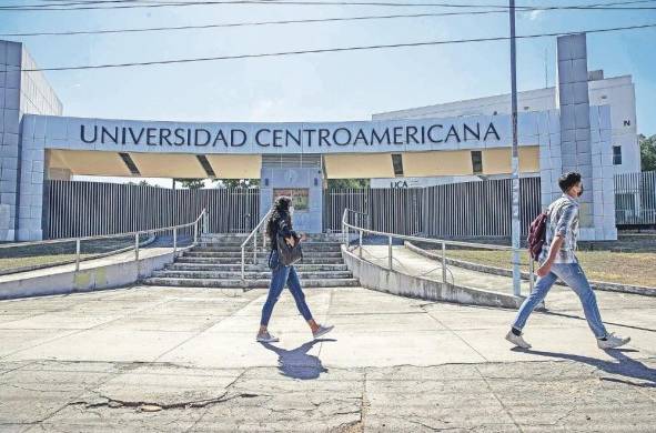 La entrada principal de la Universidad Centroamericana (UCA) en Managua, expropiada y clausurada por el gobierno de Daniel Ortega.