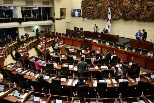 El pleno de la Asamblea Nacional cerró su primer periodo legislativo el 30 de abril.