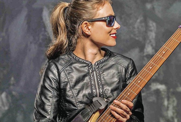 Ciara Moser es profesora de 'jazz' y música internacional en el Berklee College of Music.