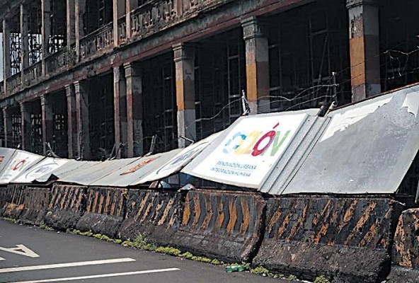 Vista de las calles de Colón, esperan renovación