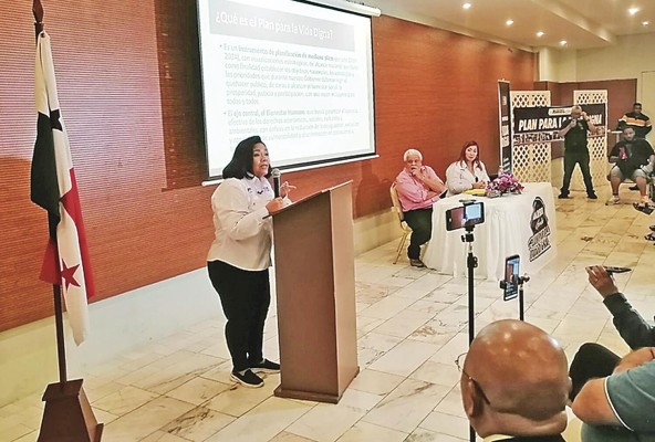 Maribel Gordón durante la presentación del Plan para la Vida Digna.
