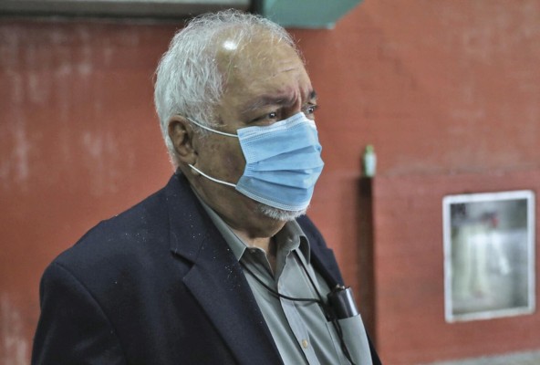 Carlos Augusto Herrera, abogado de César Alvarado Taylor