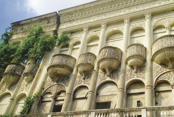 Detalle de la arquitectura de la antigua Sociedad Española