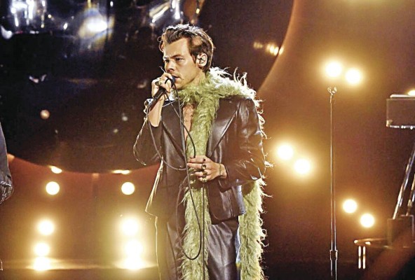 Harry Styles es el favorito para ganar la categoría de Grabación del Año con su tema 'As it was'.
