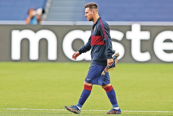 Messi, quien presume seis balones de oro, hizo su debut profesional en 2004.