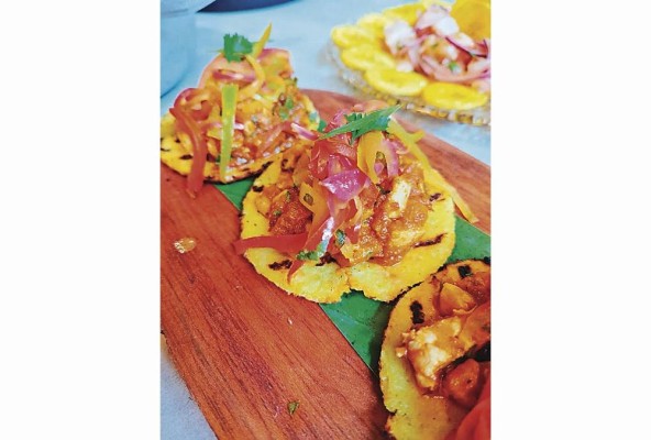 Changa de pollo y guiso