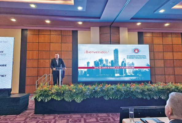 Otto Wolfschoon, presidente de la junta directiva de la Asociación Bancaria de Panamá