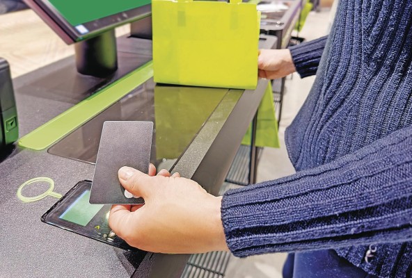 Las empresas están invirtiendo en automatizar porque quieren que las personas se liberen de estas tareas.