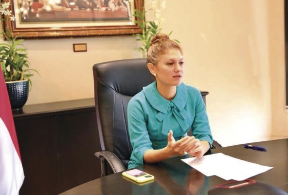La canciller de Panamá Erika Mouynes
