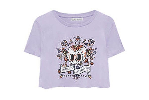 Pull &amp; Bear presentó piezas con diseños de calaveras mexicanas en 2021.