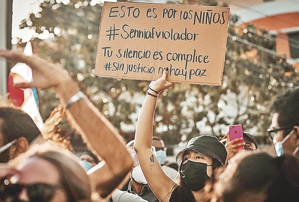 'Albergues: La crisis por dentro', fotografía galardonada en la categoría Prensa Escrita del Premio de Periodismo sobre Niñez y Adolescencia Unicef, Celap 2021.