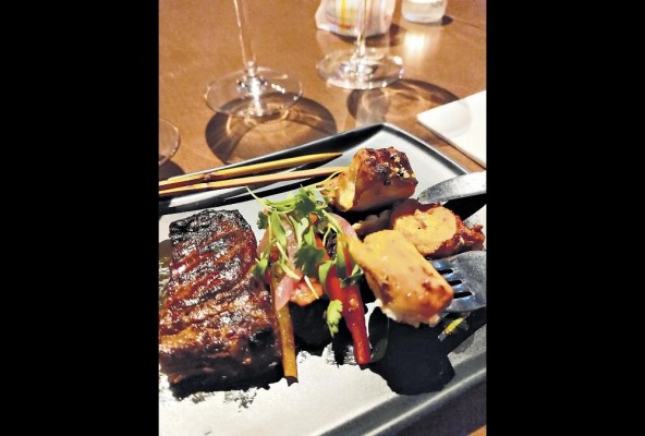 Pulpo y entraña en palito