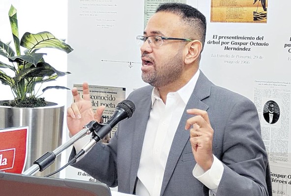 Jean Marcel Chéry, periodista y precandidato a diputado