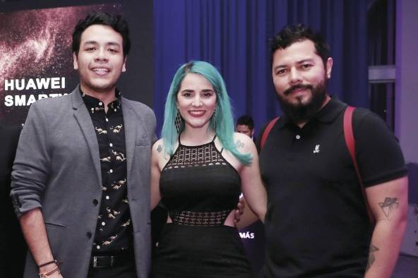 Allan Bradley, Diana Monster y Javier Rodríguez
