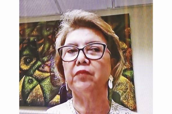Vitoria Tello: 'Sus estudiantes los están esperando'