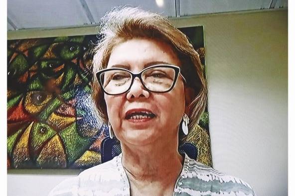 Vitoria Tello: 'Sus estudiantes los están esperando'