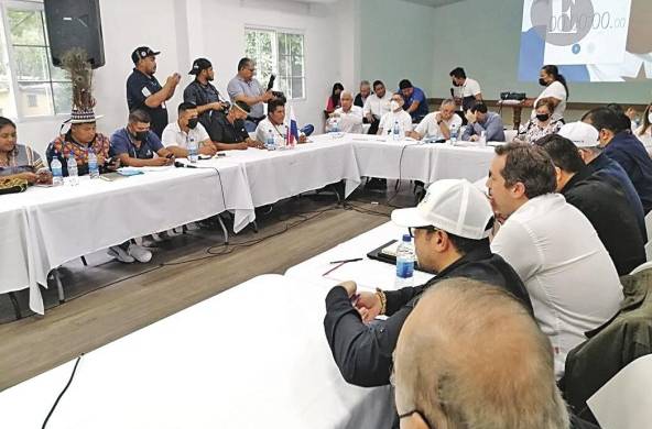 En la primera fase de la mesa diálogo solo participaron los sectores que protestaron en julio pasado y el gobierno.
