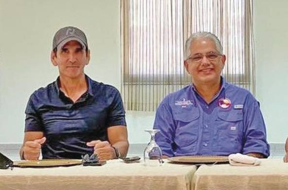 Rómulo Roux, candidato de CD, y José Blandón, candidato del Partido Panameñista