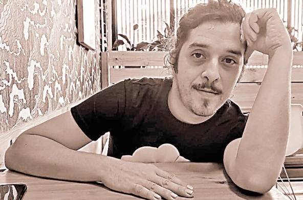 Ariel Escalante Meza, director de 'Domingo y la niebla'.