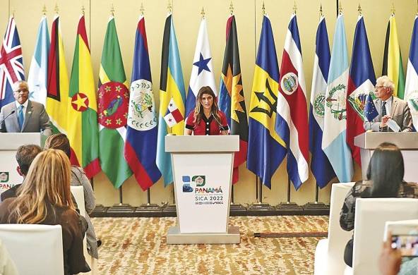 La reunión cerró con una conferencia de prensa en la que participaron Eamon Courtenay, de Belice; Erika Mouynes, de Panamá, y Josep Borrel, de la Unión Europea.