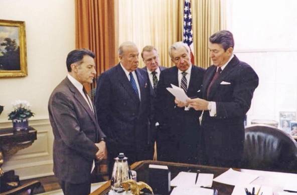 El expresidente de EE.UU. Ronald Reagan fue rumoreado de participar en la “guerra sucia” contra Nicaragua.