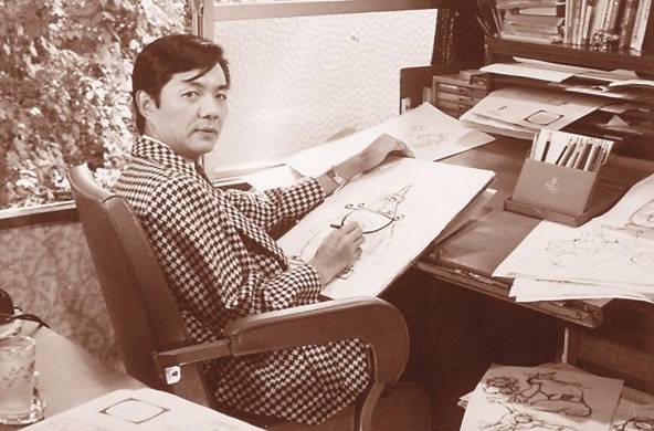 Tatsuo Yoshida (1932-1977) fue el fundador de Tatsunoko Productions. En la imagen dibuja un personaje de 'Yam Yam y el Genio'.