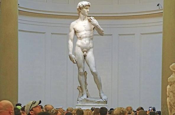 El David de Miguel Ángel, un homenaje al desnudo artístico como referencia global.