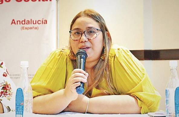 Luisa Fuentes. Dirigente sindical Es secretaria general del Sindicato de Trabajadores y Trabajadoras de la Industria de los Materiales de la Construcción y presidenta del Comité de Mujeres de Convergencia Sindical.