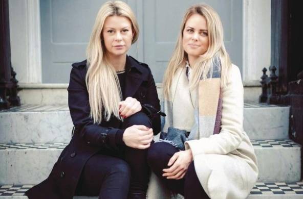 Cecilie Fjellhøy (izq.) y Pernilla Sjöholm (der.) continúan enfrentándose a demandas para pagar las deudas que adquirieron en la estafa de Leviev.
