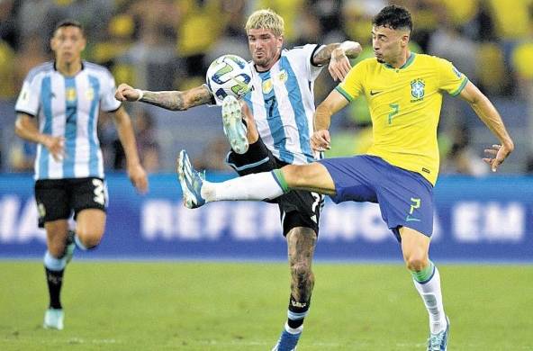 El Brasil y Argentina por las eliminatorias suramericanas del 21 de noviembre, disputado en el Estadio Maracaná tuvo altercados que afectaron a los aficionados y retrasaron el partido.