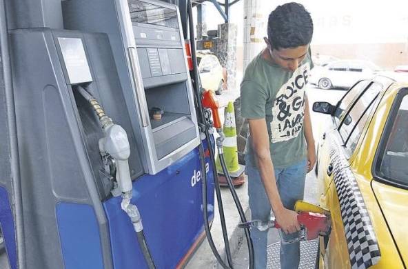 El alto costo del combustible ha generado protesta en el sector transportistas.