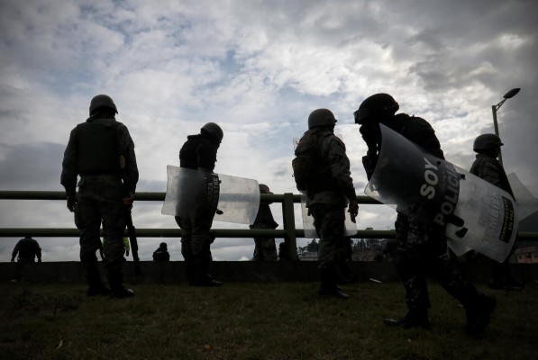 Crisis pol&iacute;tica en Ecuador