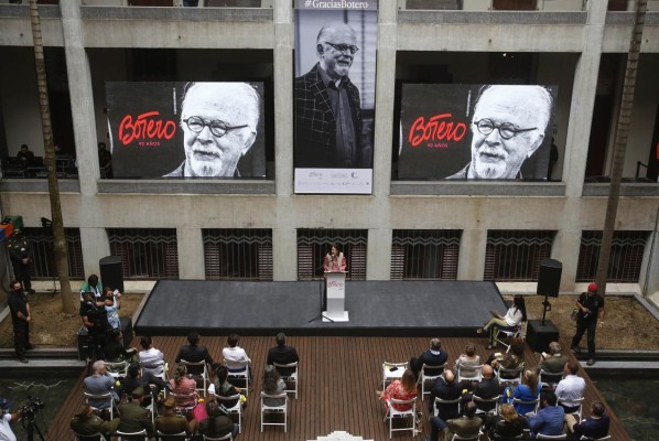 Medellín celebra con arte, flores y música el natalicio 90 de Fernando Botero