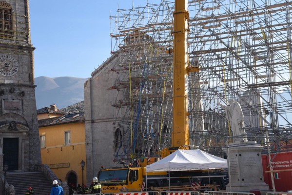 Restauración de la fachada de la basílica de San Benedicto en Norcia