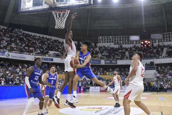 Con este resultado (70-61) ahora el equipo dominicano se dirige a la ciudad de Barquisimeto.