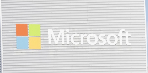 Fotografía de archivo que registra el logo de compañía tecnológica estadounidense Microsoft Inc., en Burlington, Massachusetts, EE.UU.
