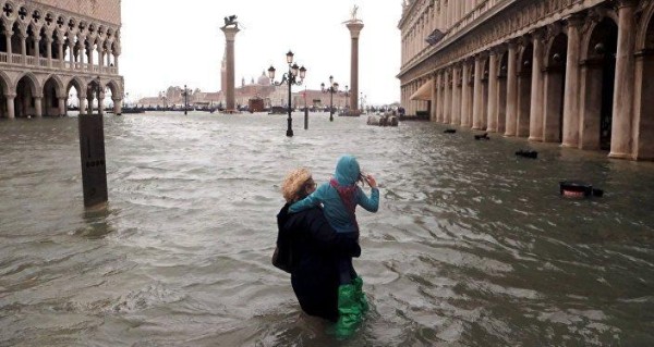 Venecia enfrenta la peor inundaci&oacute;n de los &uacute;ltimos 50 a&ntilde;os