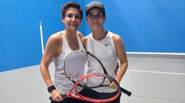 Las panameñas Diana Maura y Marilú González en el Torneo Internacional Panama Open.
