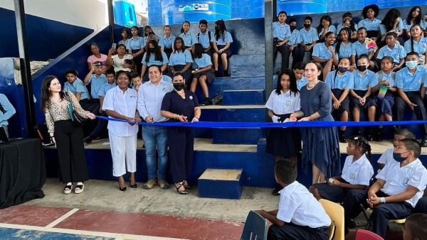 Inauguración del proyecto 'Escuela de LLuvia' en Chilibre.
