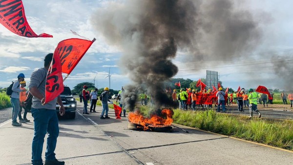 Manifestantes del Suntracs en Coclé.