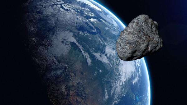 En mayo, nuevos datos indicaron que existe una posibilidad del 4,3% de que 2024 YR4 choque contra la Luna en 2032.