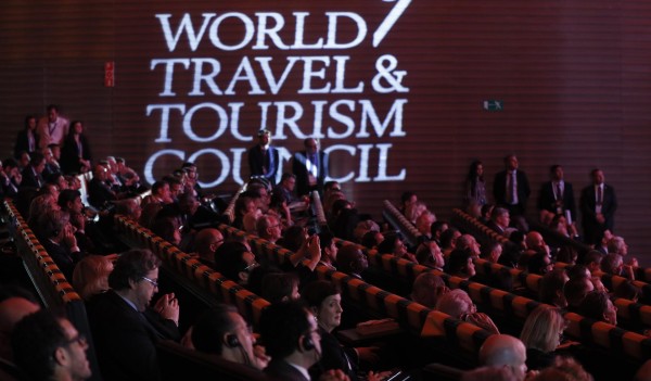 Imagen de archivo de una de las conferencias celebradas en la XIX Cumbre del Consejo Mundial de Viajes y Turismo (WTTC) celebrada en Sevilla (España).