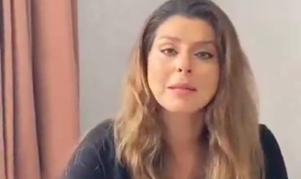 Varónica Ibarra, periodista ecuatoriana presenta denuncia en video contra su esposo.